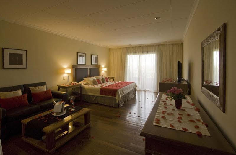 Terrazas Del Sol Apart-Hotel Lambare Exteriör bild